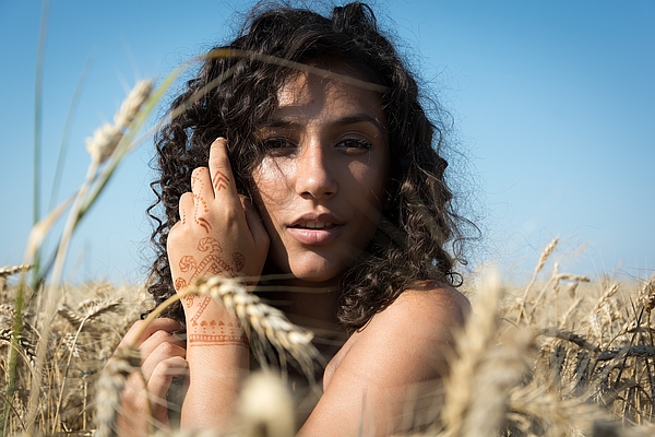 Locken und lockiges Haar vom Spezialisten behandeln lassen